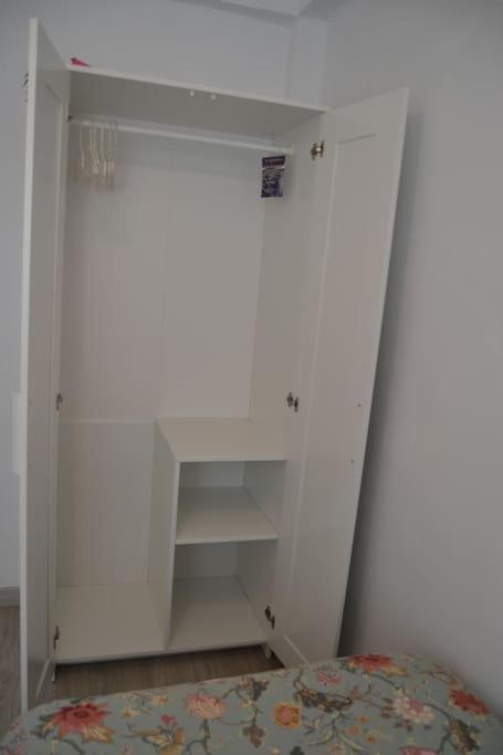 Cozy And Well Connected Apartment Séville Extérieur photo