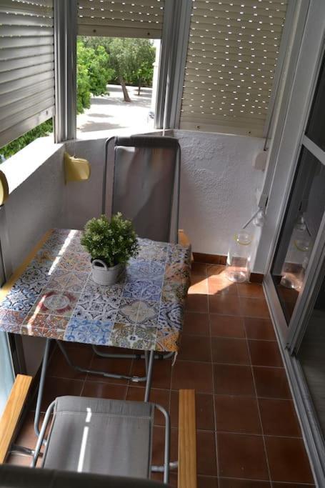 Cozy And Well Connected Apartment Séville Extérieur photo