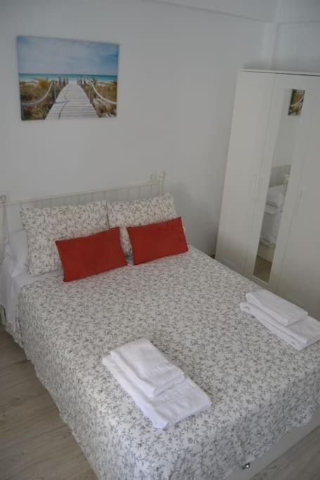 Cozy And Well Connected Apartment Séville Extérieur photo
