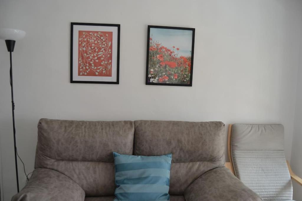 Cozy And Well Connected Apartment Séville Extérieur photo