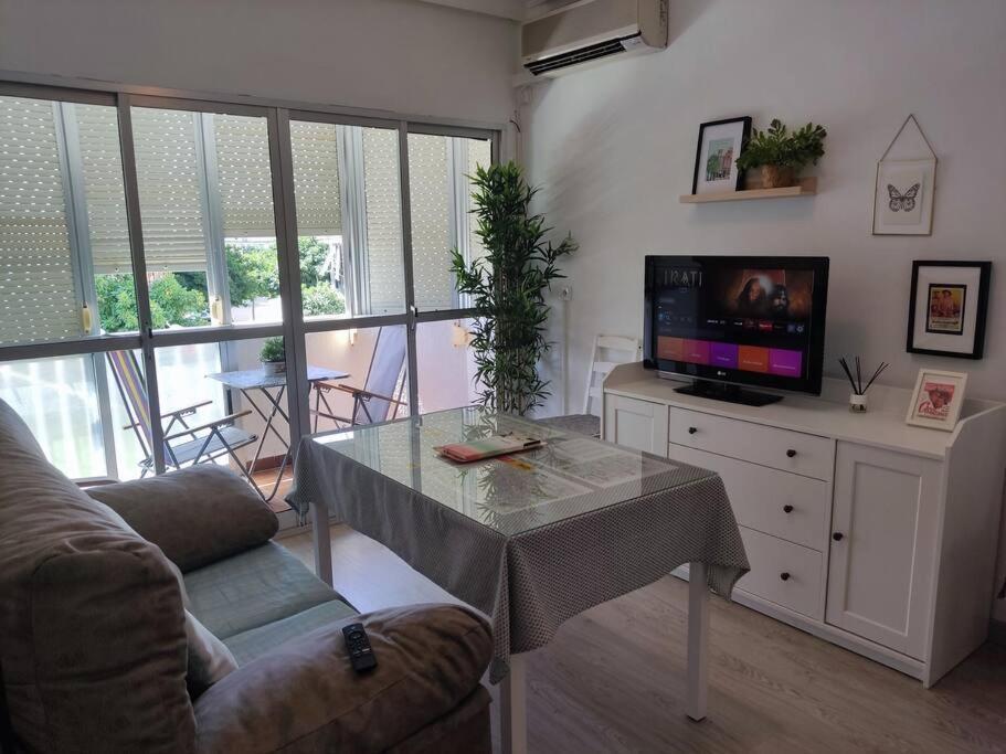 Cozy And Well Connected Apartment Séville Extérieur photo